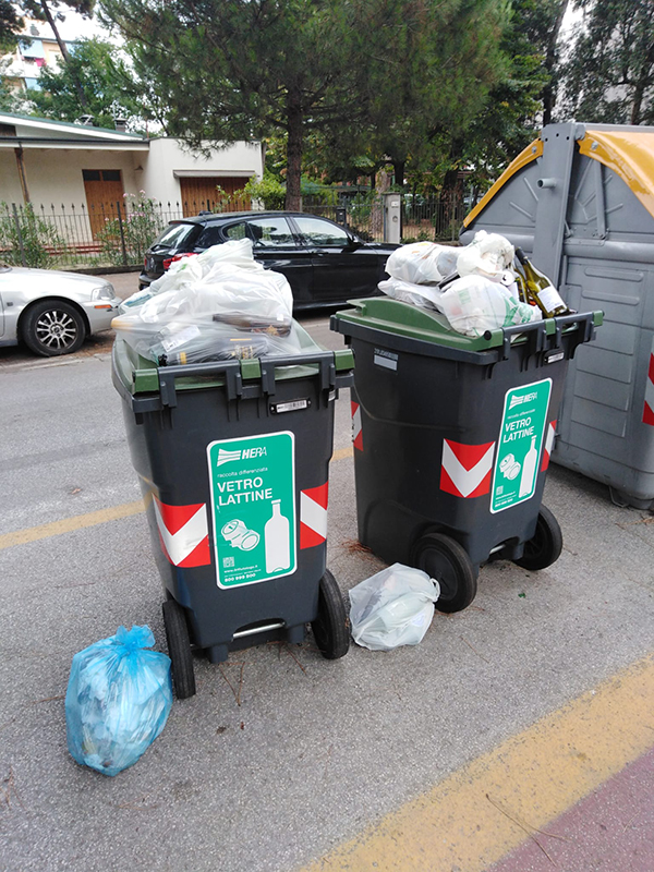 milano marittima bidoni